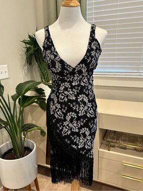 Vintage Black & White Floral Fringe V-Neck Dress